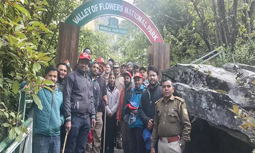 Uttarakhand: 1 जून को पर्यटकों के लिए खुलेगी फूलों की घाटी Uttarakhand: 1 जून को पर्यटकों के लिए खुलेगी फूलों की घाटी