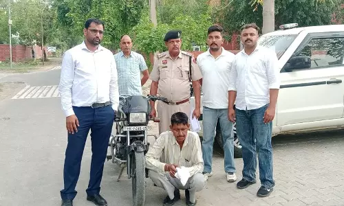 Sirsa में हेरोइन तस्करी पर बड़ी कार्रवाई, चार गिरफ्तार Sirsa में हेरोइन तस्करी पर बड़ी कार्रवाई, चार गिरफ्तार