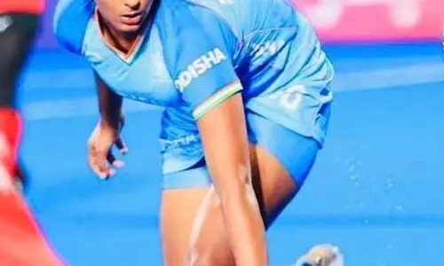 फोर नेशंस टूर्नामेंट : भारतीय जूनियर महिला हॉकी टीम ने शूटआउट में उरुग्वे को हराया फोर नेशंस टूर्नामेंट : भारतीय जूनियर महिला हॉकी टीम ने शूटआउट में उरुग्वे को हराया