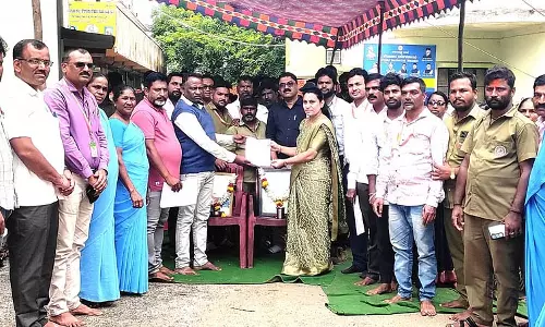 Karnataka : सिविल सेवकों की अनिश्चितकालीन हड़ताल Karnataka : सिविल सेवकों की अनिश्चितकालीन हड़ताल