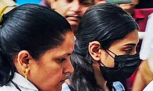 Pawan Kalyans का बयान: शर्मिष्ठा पनोली की गिरफ्तारी में हो न्यायसंगत कदम Pawan Kalyans का बयान: शर्मिष्ठा पनोली की गिरफ्तारी में हो न्यायसंगत कदम