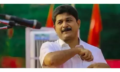 अनवर की उम्मीदवारी पर असर नहीं पड़ेगा, आत्मविश्वास आसमान पर है : M. Swaraj अनवर की उम्मीदवारी पर असर नहीं पड़ेगा, आत्मविश्वास आसमान पर है : M. Swaraj
