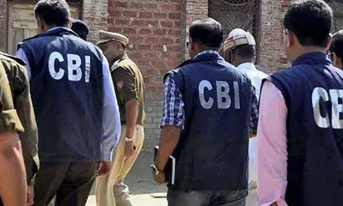 रिश्वत मामले में भारतीय राजस्व सेवा अधिकारी गिरफ्तार: CBI रिश्वत मामले में भारतीय राजस्व सेवा अधिकारी गिरफ्तार: CBI