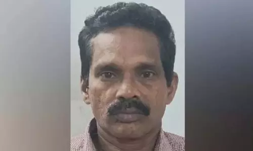 Kerala : छात्रा पर यौन उत्पीड़न, आरोपी गिरफ्तार Kerala : छात्रा पर यौन उत्पीड़न, आरोपी गिरफ्तार