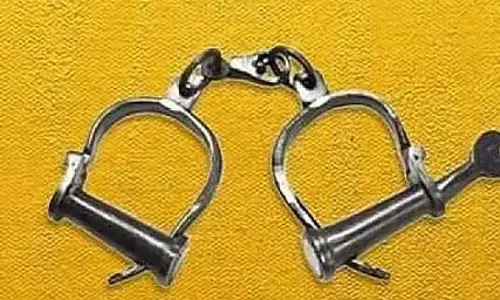 नाबालिग लड़की से सामूहिक बलात्कार, वीडियो बनाकर ब्लैकमेल किया गया; दो गिरफ्तार
