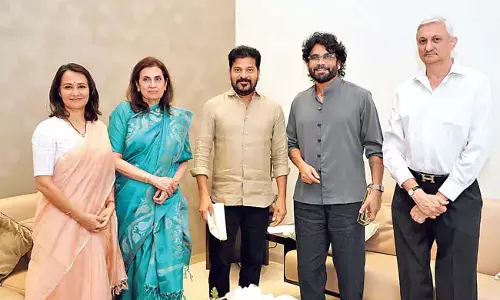Telangana : अखिल की शादी में आइए नागार्जुन दंपत्ति का सीएम को निमंत्रण Telangana : अखिल की शादी में आइए नागार्जुन दंपत्ति का सीएम को निमंत्रण