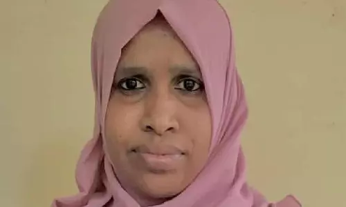बेटी की शादी से एक दिन पहले कपकेक खाने से Malappuram की महिला की मौत बेटी की शादी से एक दिन पहले कपकेक खाने से Malappuram की महिला की मौत
