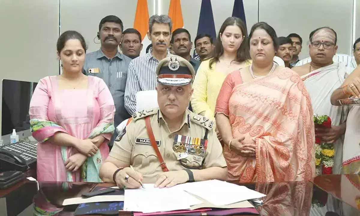 Andhra: हरीश कुमार गुप्ता ने डीजीपी का कार्यभार संभाला