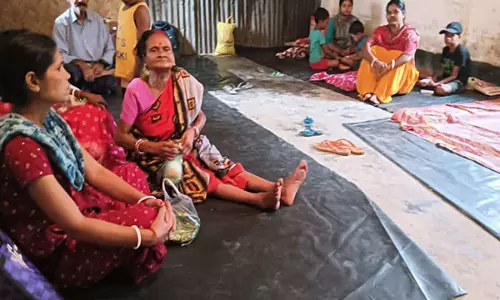 Tripura floods: लगातार बारिश के बीच 1,300 परिवारों को राहत शिविरों में पहुंचाया गया Tripura floods: लगातार बारिश के बीच 1,300 परिवारों को राहत शिविरों में पहुंचाया गया