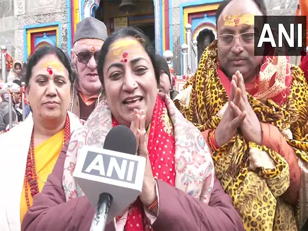 CM Rekha Gupta ने केदारनाथ धाम में आशीर्वाद लिया CM Rekha Gupta ने केदारनाथ धाम में आशीर्वाद लिया