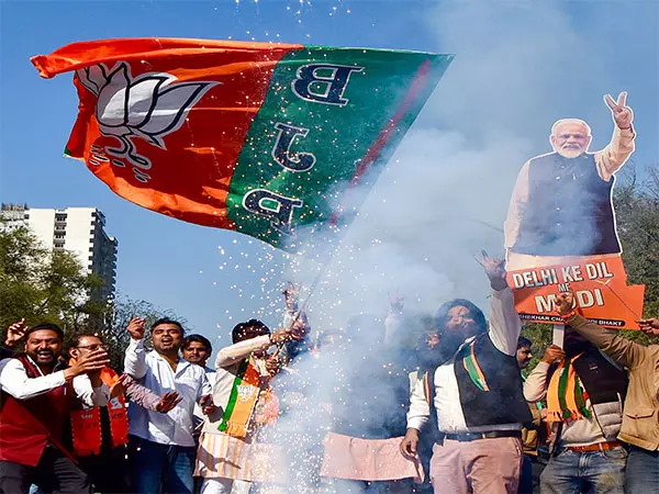 गुजरात उपचुनाव में BJP ने कादी से राजेंद्रभाई चावड़ा और विसावदर से किरीटभाई पटेल को उम्मीदवार बनाया गुजरात उपचुनाव में BJP ने कादी से राजेंद्रभाई चावड़ा और विसावदर से किरीटभाई पटेल को उम्मीदवार बनाया