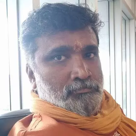 फिल्म निर्माता विक्रम सुगुमारन का निधन, 47 वर्ष की आयु में दुनिया को कहा अलविदा फिल्म निर्माता विक्रम सुगुमारन का निधन, 47 वर्ष की आयु में दुनिया को कहा अलविदा