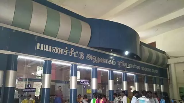 मासिक यात्रा टिकट सिर्फ ऐप पर: रेलवे की इस कार्यप्रणाली से यात्रियों को काफी परेशानी हो रही मासिक यात्रा टिकट सिर्फ ऐप पर: रेलवे की इस कार्यप्रणाली से यात्रियों को काफी परेशानी हो रही