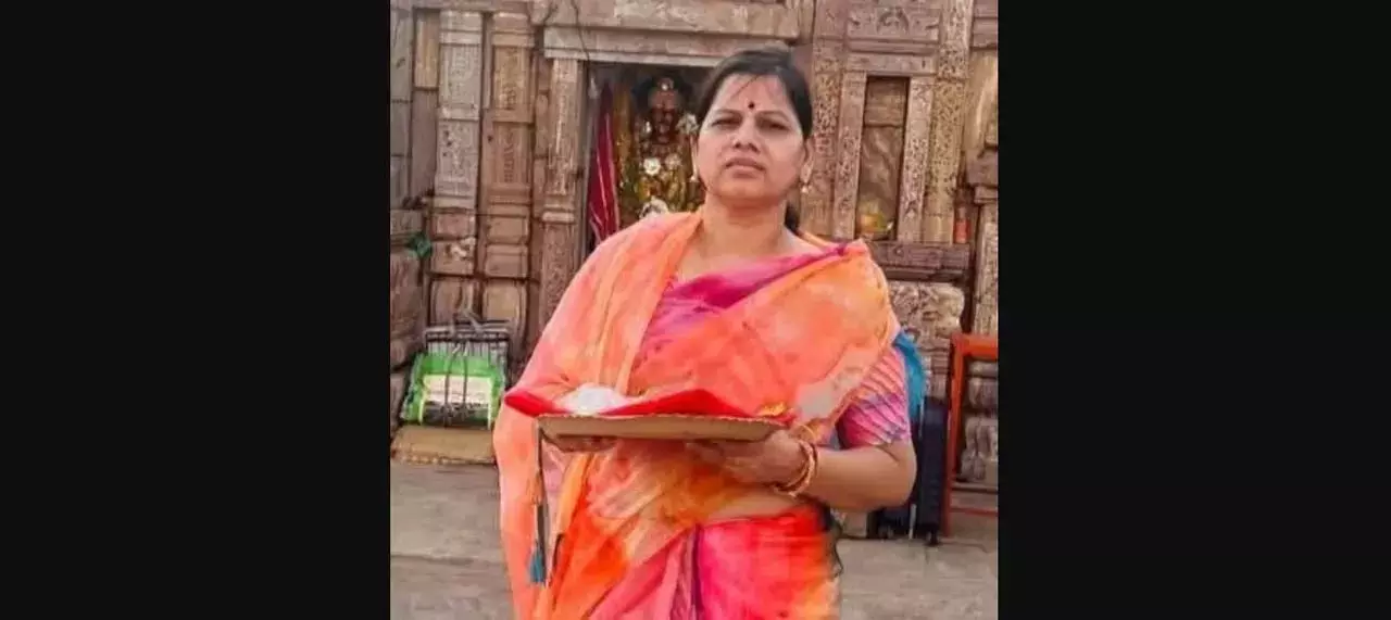 सिक्किम त्रासदी: लापता Odisha BJP नेता इतिश्री जेना के परिवार के सदस्य जाजपुर पहुंचे सिक्किम त्रासदी: लापता Odisha BJP नेता इतिश्री जेना के परिवार के सदस्य जाजपुर पहुंचे