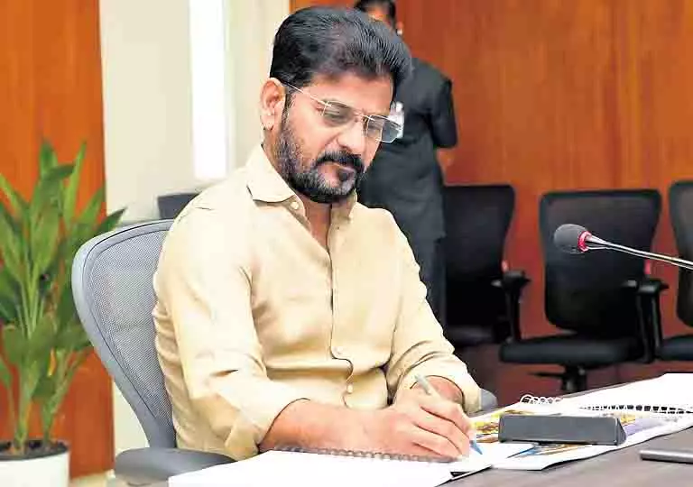 तेलंगाना ने केंद्र से आंध्र को RLIS साइट को पूर्व-DPR चरण में बहाल करने का निर्देश देने का अनुरोध किया तेलंगाना ने केंद्र से आंध्र को RLIS साइट को पूर्व-DPR चरण में बहाल करने का निर्देश देने का अनुरोध किया