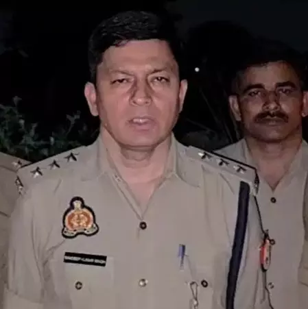 पुलिस ने हिस्ट्रीशीटर को किया गिरफ्तार पुलिस ने हिस्ट्रीशीटर को किया गिरफ्तार