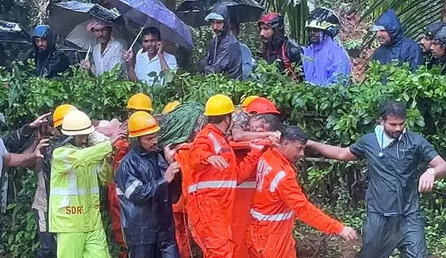 भूस्खलन के बाद पश्चिमी घाट की सामना क्षमता का अध्ययन करने का आदेश: मंत्री ईश्वर खांडरे भूस्खलन के बाद पश्चिमी घाट की सामना क्षमता का अध्ययन करने का आदेश: मंत्री ईश्वर खांडरे