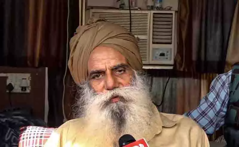 किसान नेता Jagjit Singh Dallewal ने आरोप लगाया कि बठिंडा दौरे से पहले उन्हें हिरासत में लिया किसान नेता Jagjit Singh Dallewal ने आरोप लगाया कि बठिंडा दौरे से पहले उन्हें हिरासत में लिया