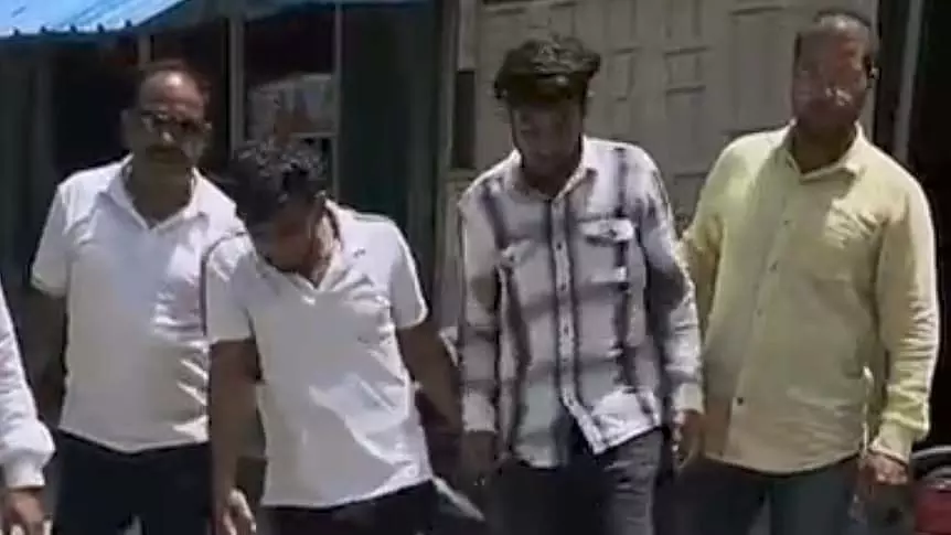 राजस्थान के दो युवक 2.5 करोड़ की MD ड्रग्स के साथ गिरफ्तार राजस्थान के दो युवक 2.5 करोड़ की MD ड्रग्स के साथ गिरफ्तार
