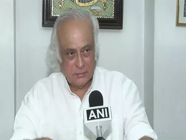 जयराम रमेश ने पेशेवर संस्थानों में RSS की व्यवस्थित घुसपैठ का आरोप लगाया जयराम रमेश ने पेशेवर संस्थानों में RSS की व्यवस्थित घुसपैठ का आरोप लगाया