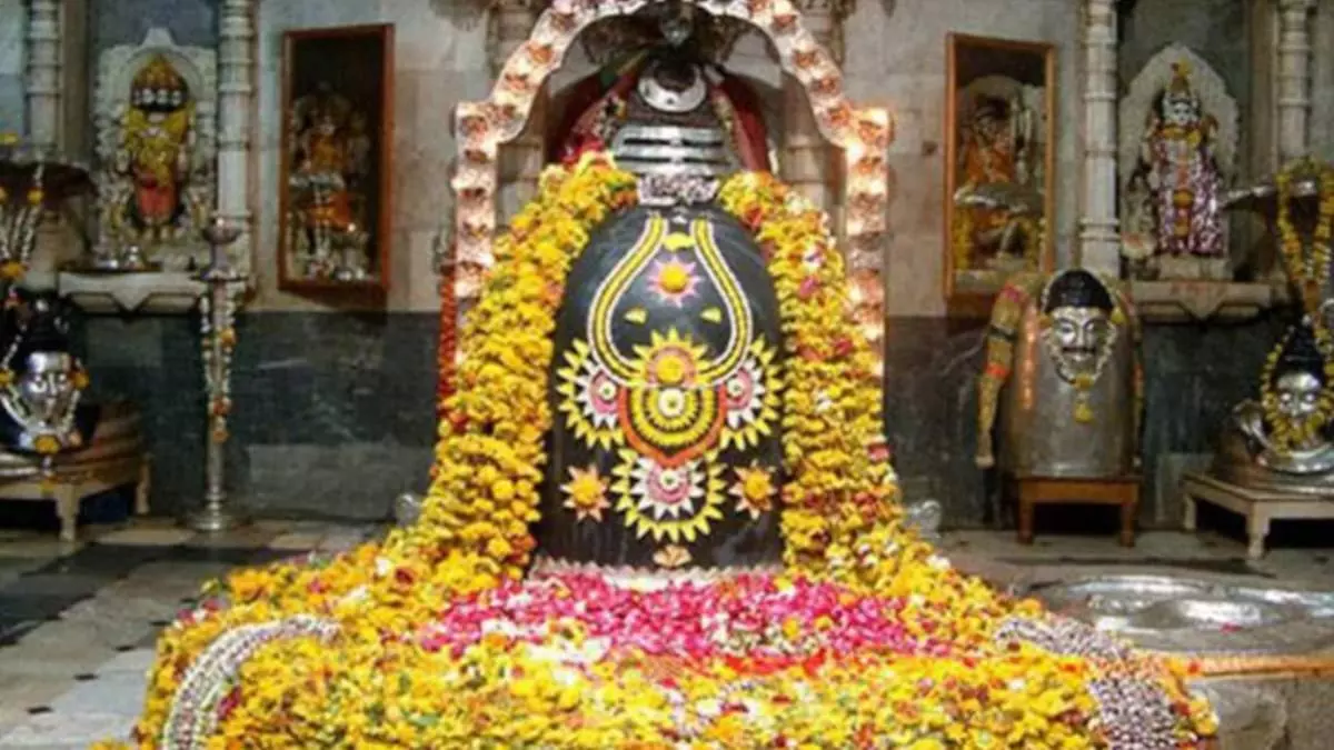 Shiv Temple: सात मंदिर, एक रेखा: शिवभक्तों के लिए रहस्य या संदेश? जानिए सच्चाई Shiv Temple: सात मंदिर, एक रेखा: शिवभक्तों के लिए रहस्य या संदेश? जानिए सच्चाई