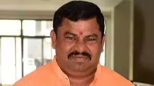 Raja Singh ने बकरीद से पहले सरकार से अवैध बछड़े की बिक्री रोकने का आग्रह किया Raja Singh ने बकरीद से पहले सरकार से अवैध बछड़े की बिक्री रोकने का आग्रह किया