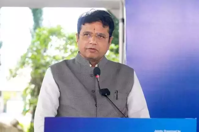 जय तेलंगाना का नारा किसी पार्टी का नारा नहीं है: Minister Sridhar Babu जय तेलंगाना का नारा किसी पार्टी का नारा नहीं है: Minister Sridhar Babu