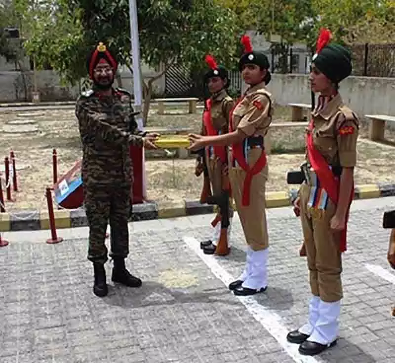 NCC की छात्रा कैडेटों और विशेषज्ञों ने युवाओं को तंबाकू सेवन बंद करने के लिए प्रेरित किया NCC की छात्रा कैडेटों और विशेषज्ञों ने युवाओं को तंबाकू सेवन बंद करने के लिए प्रेरित किया