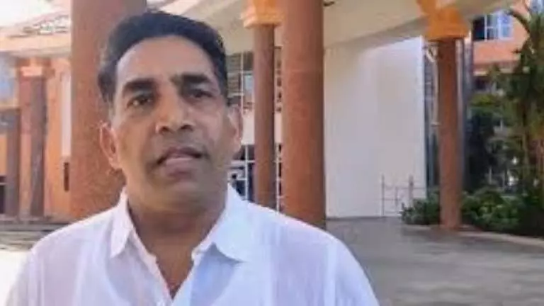 GOA: भ्रष्टाचार संबंधी टिप्पणी पर विवाद के बीच भाजपा के दामू नाइक मंत्री गौडे से मुलाकात करेंगे GOA: भ्रष्टाचार संबंधी टिप्पणी पर विवाद के बीच भाजपा के दामू नाइक मंत्री गौडे से मुलाकात करेंगे