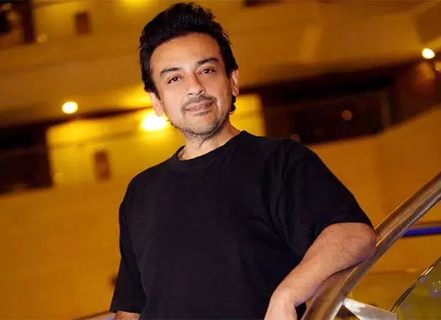Adnan Sami ने खुलासा किया कि उन्हें अपनी मां के अंतिम संस्कार में शामिल होने के लिए पाकिस्तान ने वीजा देने से इनकार कर दिया था Adnan Sami ने खुलासा किया कि उन्हें अपनी मां के अंतिम संस्कार में शामिल होने के लिए पाकिस्तान ने वीजा देने से इनकार कर दिया था