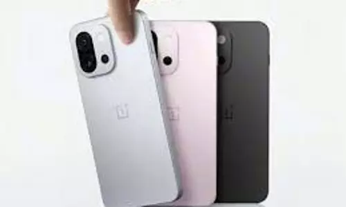 OnePlus 13s: इस हफ्ते भारत में होगा लॉन्च, दमदार फीचर्स और स्टाइलिश लुक के साथ OnePlus 13s: इस हफ्ते भारत में होगा लॉन्च, दमदार फीचर्स और स्टाइलिश लुक के साथ