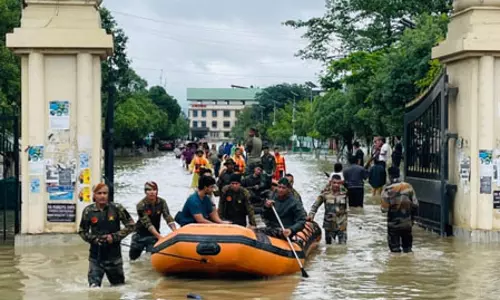 बाढ़ प्रभावित मणिपुर में 1300 से अधिक लोगों को बचाया गया