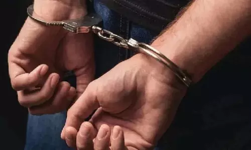 Bihar : अवैध बालू से लदे 8 ट्रैक्टर बरामद , 2 ट्रैक्टर चालक गिरफ्तार Bihar : अवैध बालू से लदे 8 ट्रैक्टर बरामद , 2 ट्रैक्टर चालक गिरफ्तार