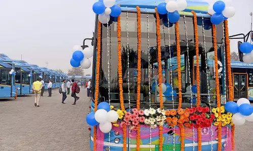 चेन्नई में इलेक्ट्रिक बस सेवा: मुख्यमंत्री कल करेंगे इसका शुभारंभ चेन्नई में इलेक्ट्रिक बस सेवा: मुख्यमंत्री कल करेंगे इसका शुभारंभ