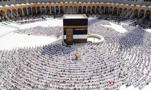 Hajj 2025: बिना परमिट के 2.5 लाख से अधिक मुसलमानों को मक्का में प्रवेश से रोका गया Hajj 2025: बिना परमिट के 2.5 लाख से अधिक मुसलमानों को मक्का में प्रवेश से रोका गया