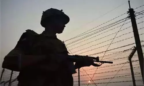 Jammu Kashmir : BSFकैंप में इस हालत में मिला जवान, मचा हड़कंप