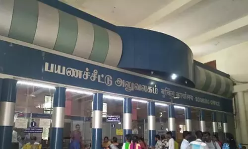 मासिक यात्रा टिकट सिर्फ ऐप पर: रेलवे की इस कार्यप्रणाली से यात्रियों को काफी परेशानी हो रही मासिक यात्रा टिकट सिर्फ ऐप पर: रेलवे की इस कार्यप्रणाली से यात्रियों को काफी परेशानी हो रही