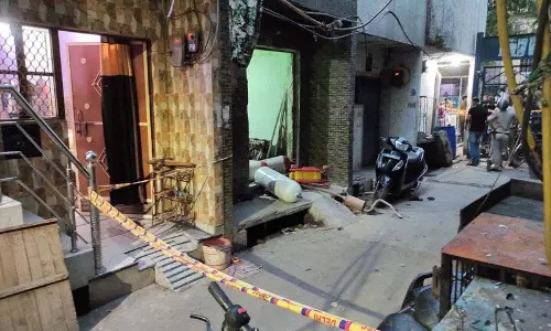 Delhi: सिलेंडर विस्फोट में घायल हुए 2 नाबालिगों की मौत