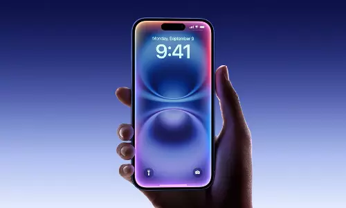 iPhone 17 के लॉन्च की खबर आते ही धड़ाम से गिरे iPhone 16 के दाम
