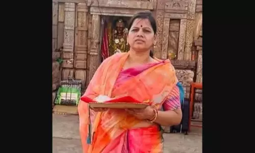 सिक्किम त्रासदी: लापता Odisha BJP नेता इतिश्री जेना के परिवार के सदस्य जाजपुर पहुंचे सिक्किम त्रासदी: लापता Odisha BJP नेता इतिश्री जेना के परिवार के सदस्य जाजपुर पहुंचे