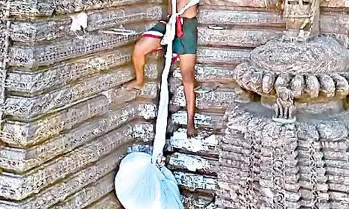 Odisha : श्रीक्षेत्र के दृश्य फिर से चहल-पहल से भर उठे Odisha : श्रीक्षेत्र के दृश्य फिर से चहल-पहल से भर उठे