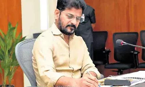 तेलंगाना ने केंद्र से आंध्र को RLIS साइट को पूर्व-DPR चरण में बहाल करने का निर्देश देने का अनुरोध किया तेलंगाना ने केंद्र से आंध्र को RLIS साइट को पूर्व-DPR चरण में बहाल करने का निर्देश देने का अनुरोध किया