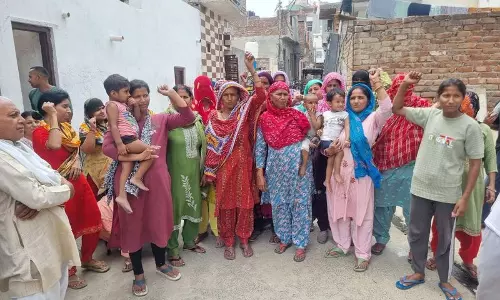 Bhiwani के कई इलाकों में पेयजल की कमी से लोग परेशान