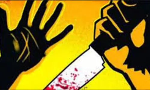 Bareilly में पति पर टूटा पत्नियों का गुस्सा, एक ने चाकू मारा तो दूसरी ने पीटा Bareilly में पति पर टूटा पत्नियों का गुस्सा, एक ने चाकू मारा तो दूसरी ने पीटा
