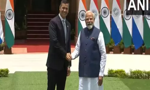 PM Modi ने हैदराबाद हाउस में पैराग्वे के राष्ट्रपति सैंटियागो पेना पालासिओस से मुलाकात की