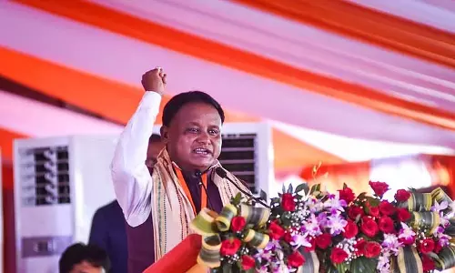 भाजपा मंत्रियों ने CM मोहन माझी को सौंपी कार्य निष्पादन रिपोर्ट