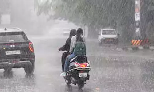 MP : राज्य में 5 जून तक बारिश और गरज के साथ छींटे पड़ने की संभावना MP : राज्य में 5 जून तक बारिश और गरज के साथ छींटे पड़ने की संभावना