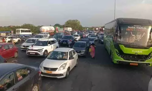 गर्मी की छुट्टियों के बाद स्कूल खुलने पर Chennai के उपनगरों में यातायात अव्यवस्था