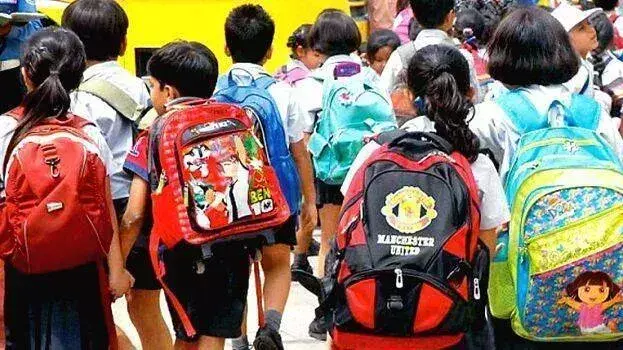 Kerala: स्कूलों में 30 मिनट की बढ़ोतरी पर चर्चा, शिक्षा मंत्री ने वर्षा को लेकर जताई तैयारी