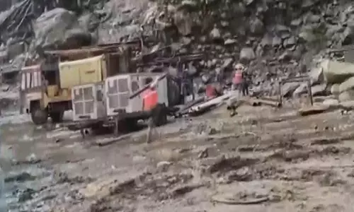 मंगन जिले में चुंगथांग-फिडांग सड़क बहाल, फंसे हुए पर्यटकों को निकालने का काम शुरू